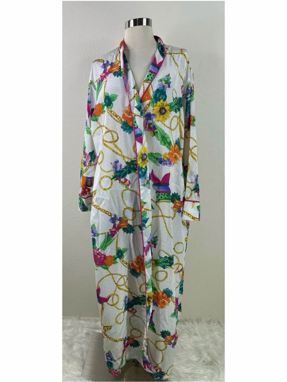 Vintage Mary McFadden Colorful  White Floral & Chain Print Pajama Robe